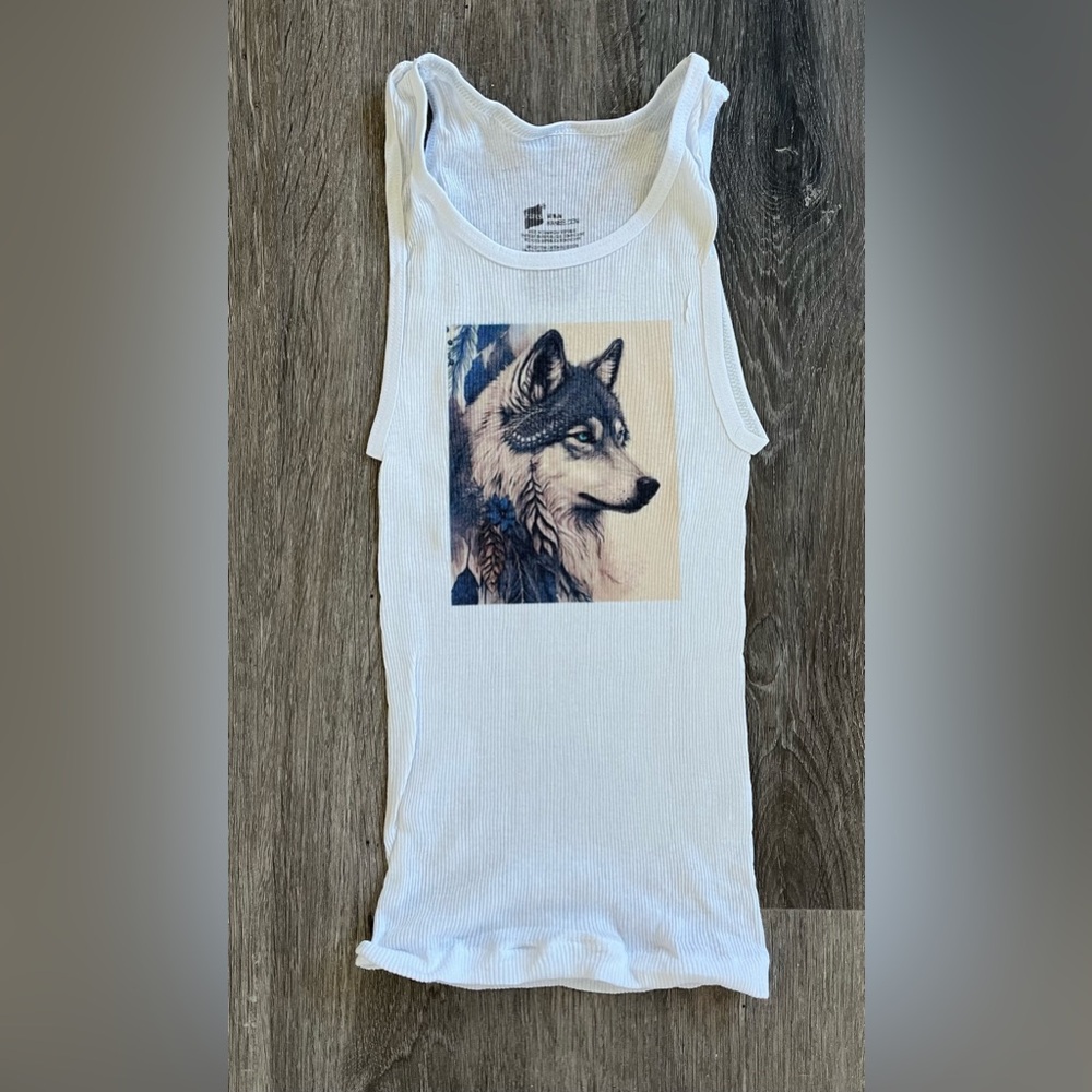 Women’s white ribbed wolf tank top size xs